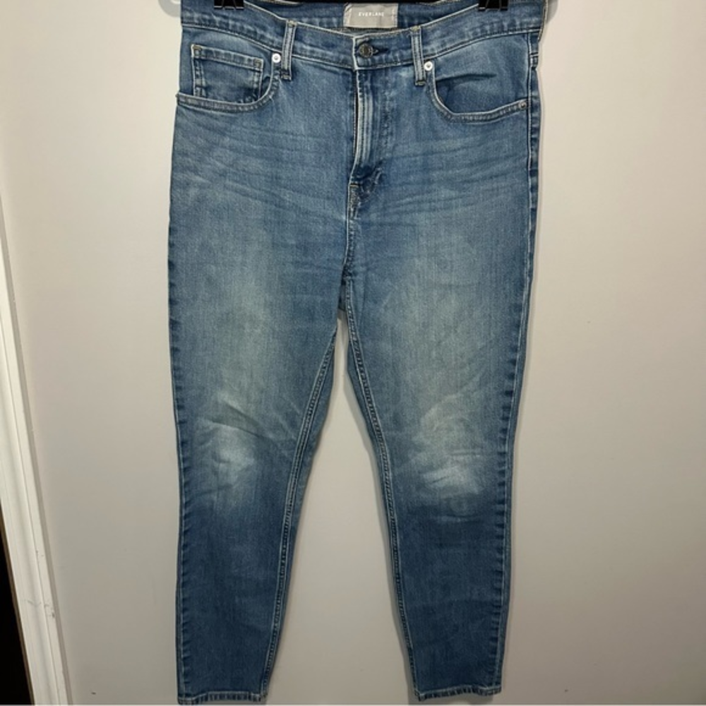 Women's Everlane Waist 30 Inches Lightwash Straight‎ Leg High Waisted Jeans